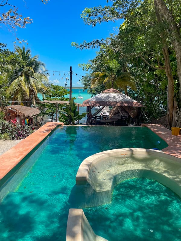 Baawe Bacalar - Pool with jacuzzi and lagoon view